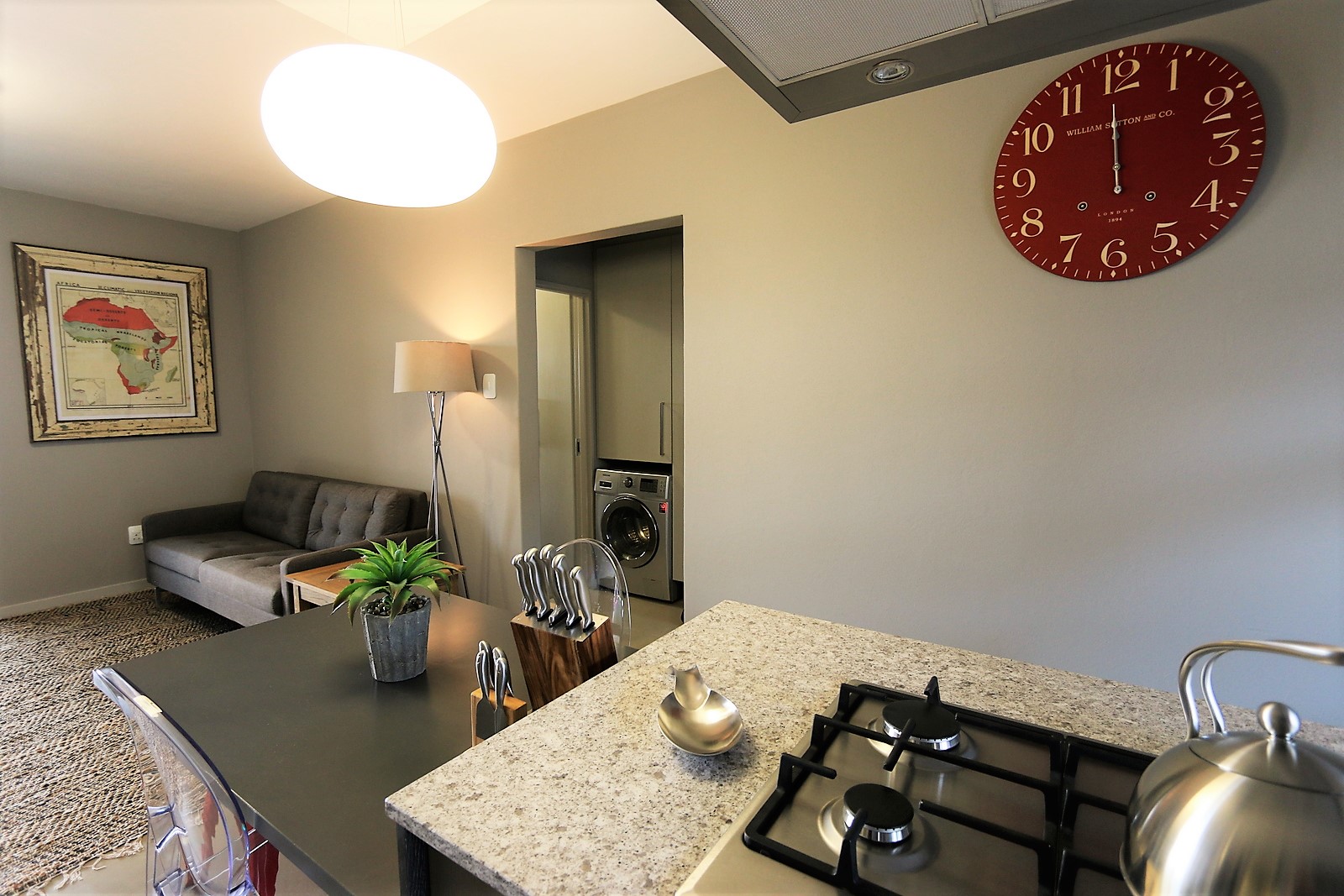 One-bedroom serviced apartment